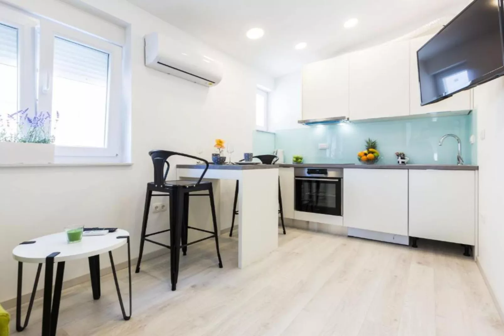Spacious Two sis Apartments in Zadar with Terrace  Studio Apartment ( 1 )