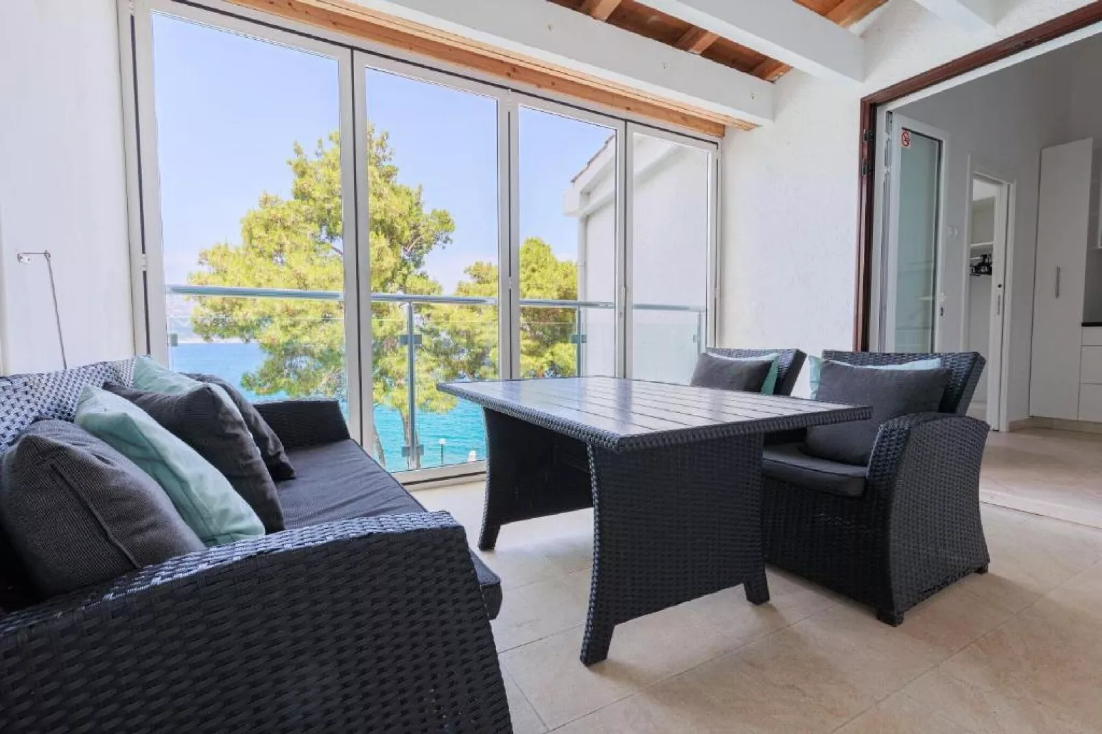 Lumbarda Resort Apartments - Comfort Two-Bedroom Apartment  D5