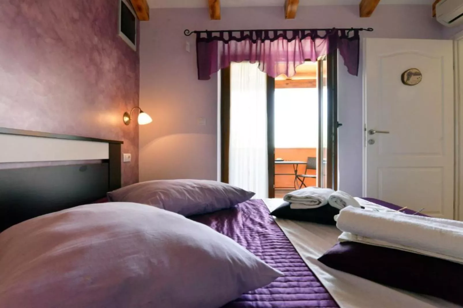 Authentic Istrian Rooms for Unforgettable Stays - Double Room with Balcony