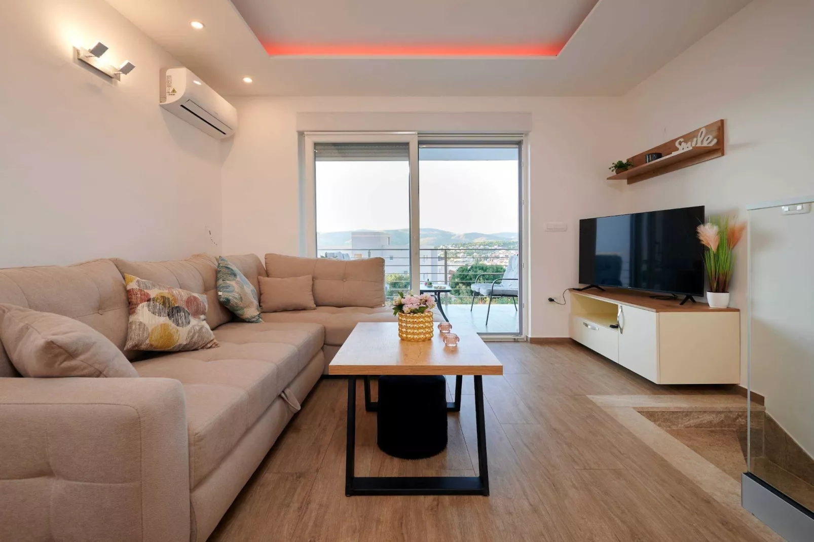 Exclusive Okrug Gornji Apartment with Shared Pool - Two bedroom Apartment with Shared Pool
