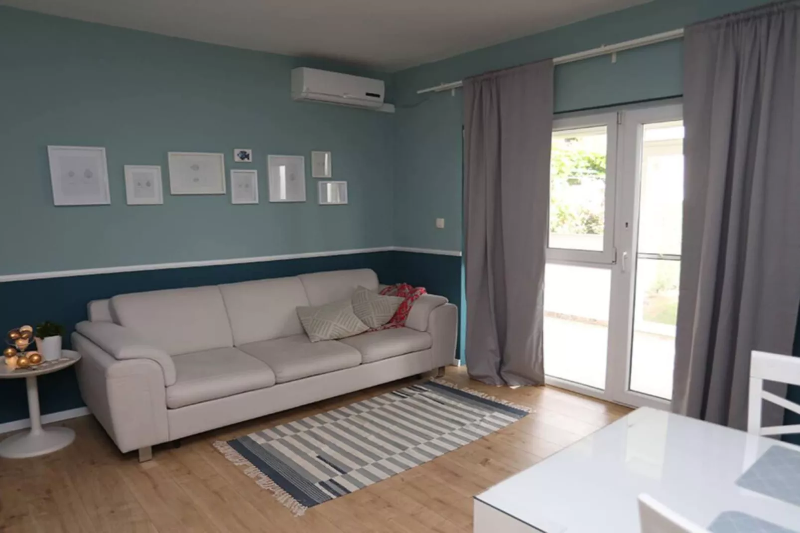 Garden Oasis - Kaštel Lukšić - One Bedroom Apartment with Balcony