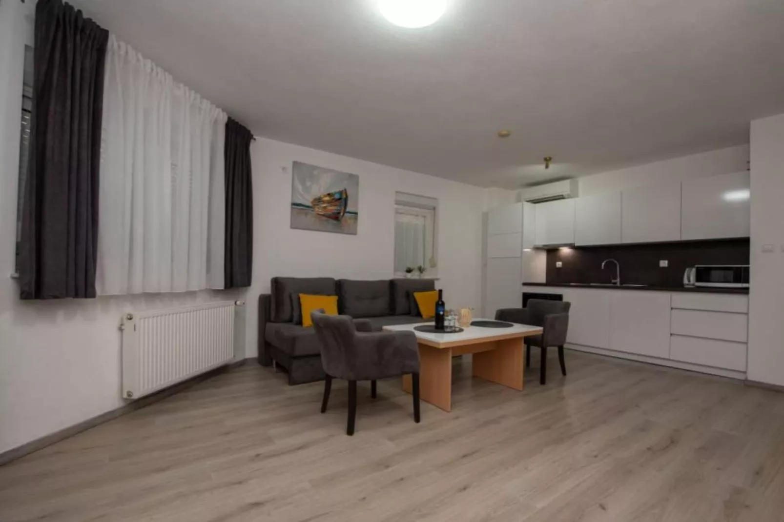 Villa Tomi - Comfort One Bedroom Apartment (11)