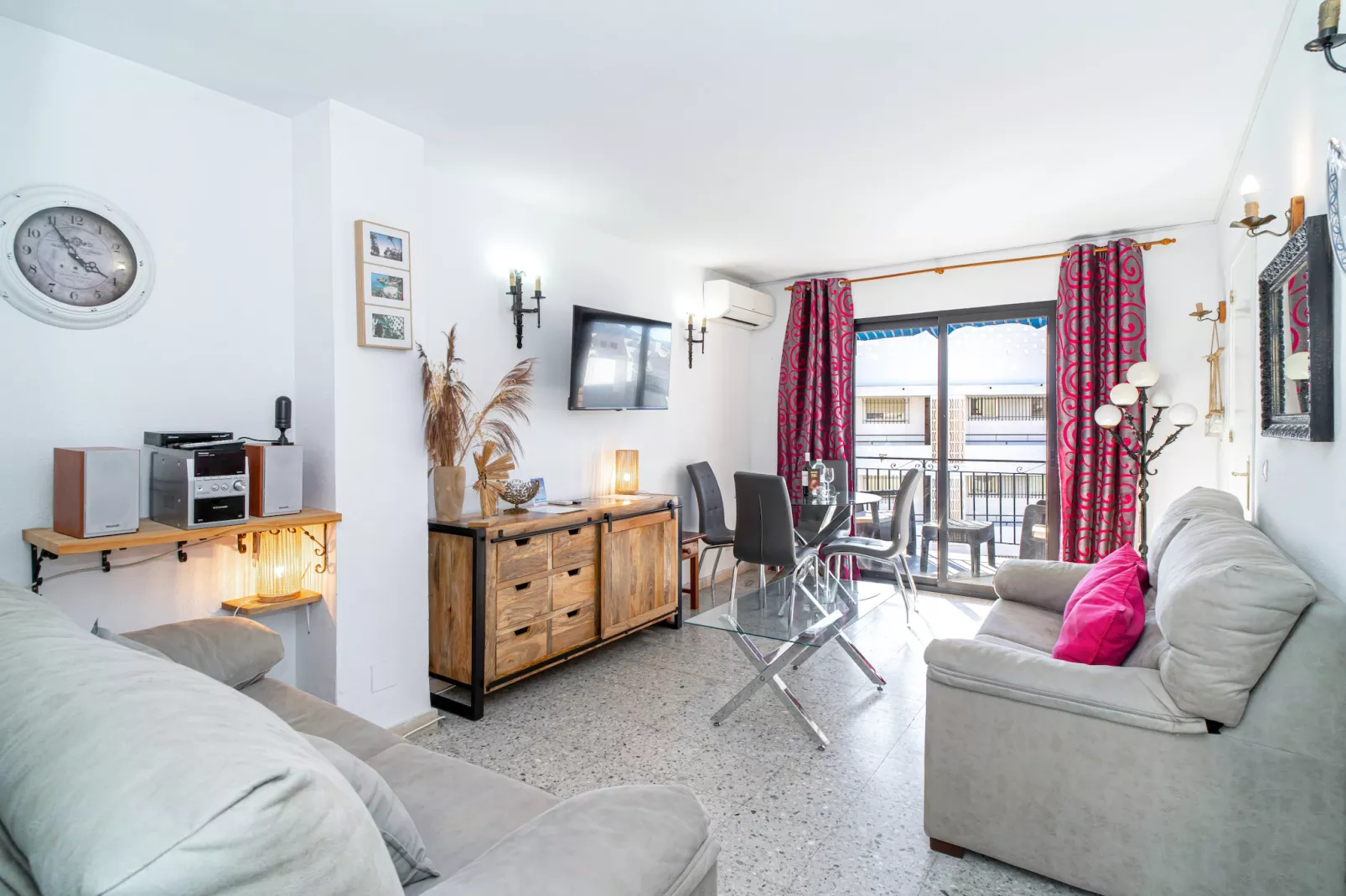 Bahia 49 Apartments by Casasol