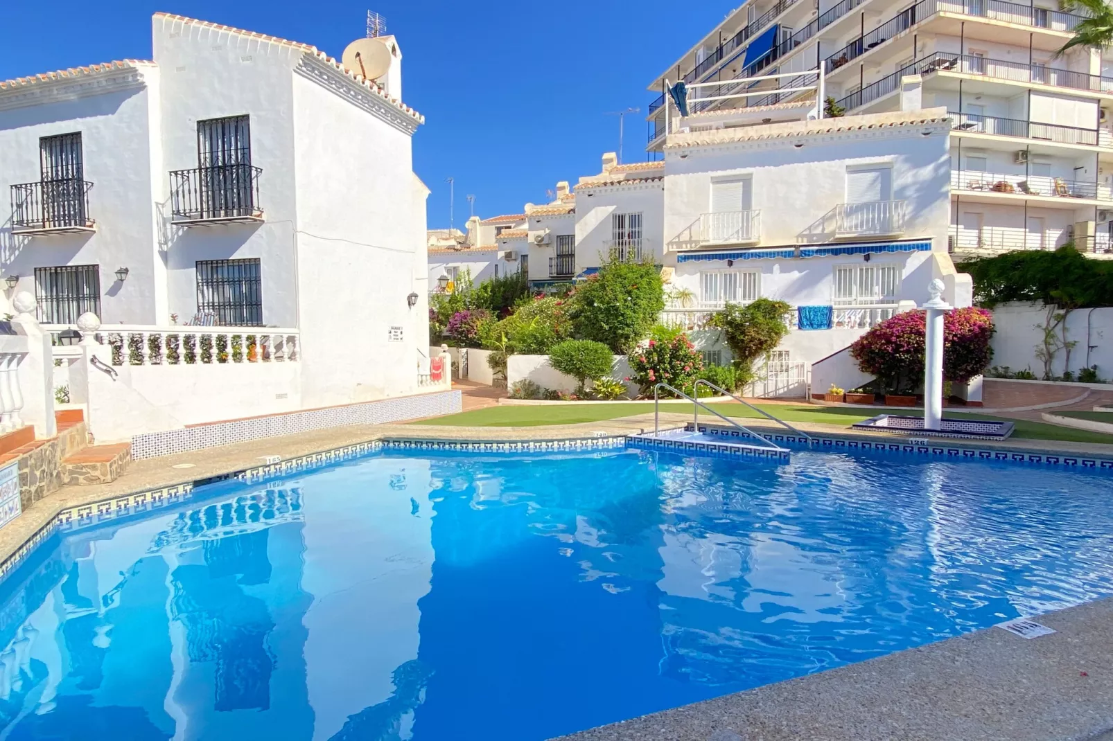 Bajamar Nerja II 7 by Casasol