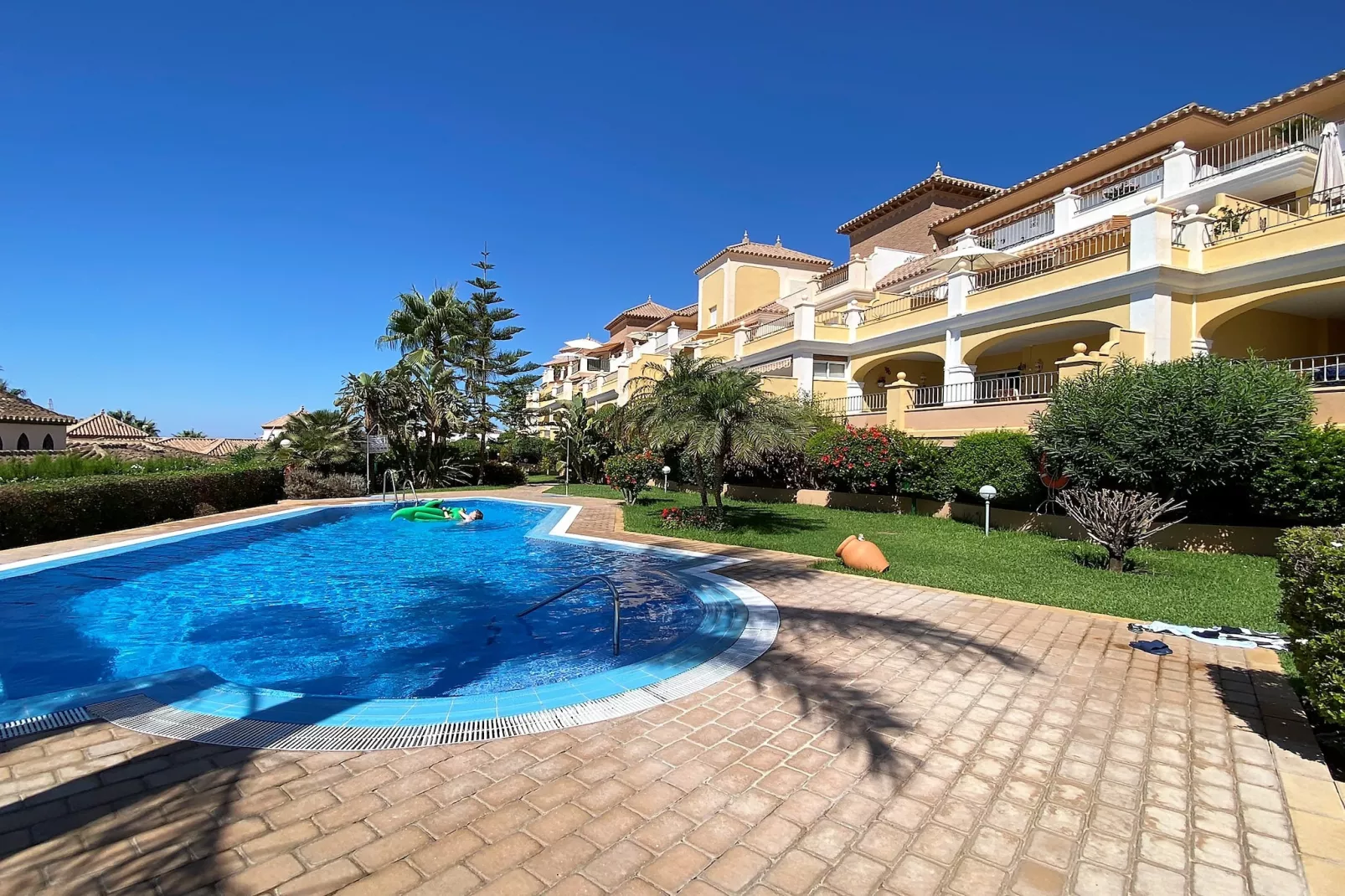 Senorio de Capistrano by Casasol
