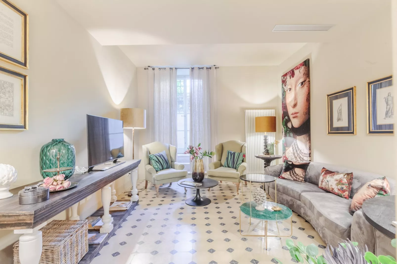 Vissi D'Arte, an Apartment with Garden