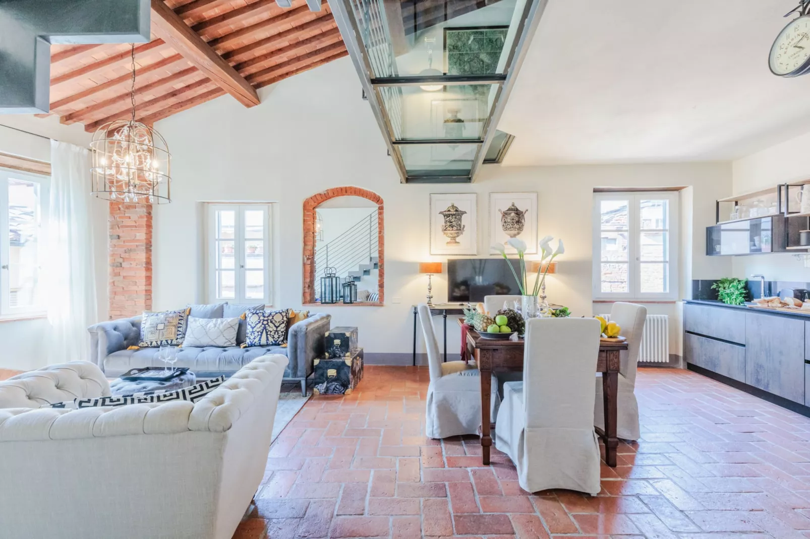 Casa Lucky, a Modern Lucca Penthouse