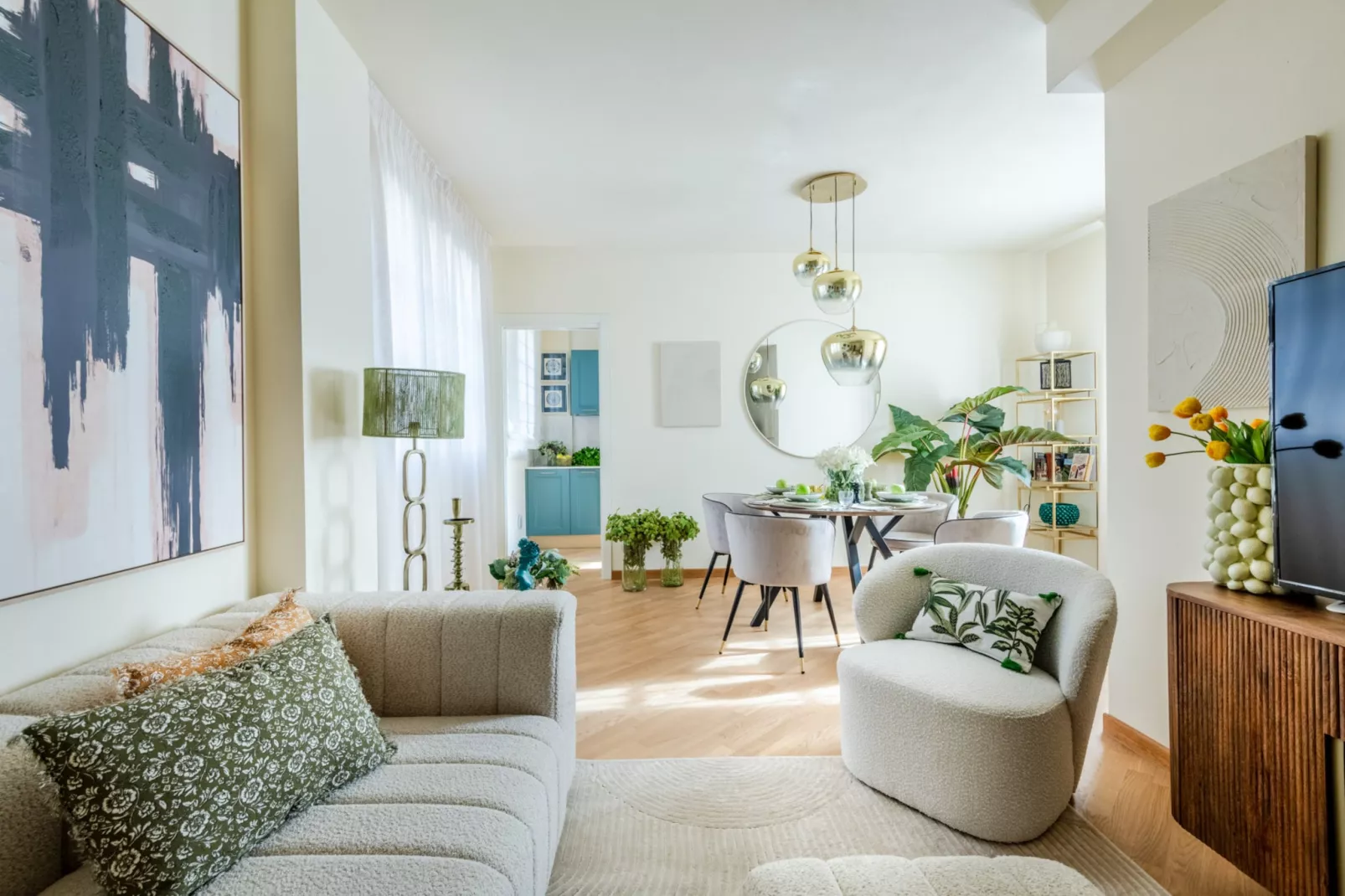 Borgo House, an Apartment with Garage