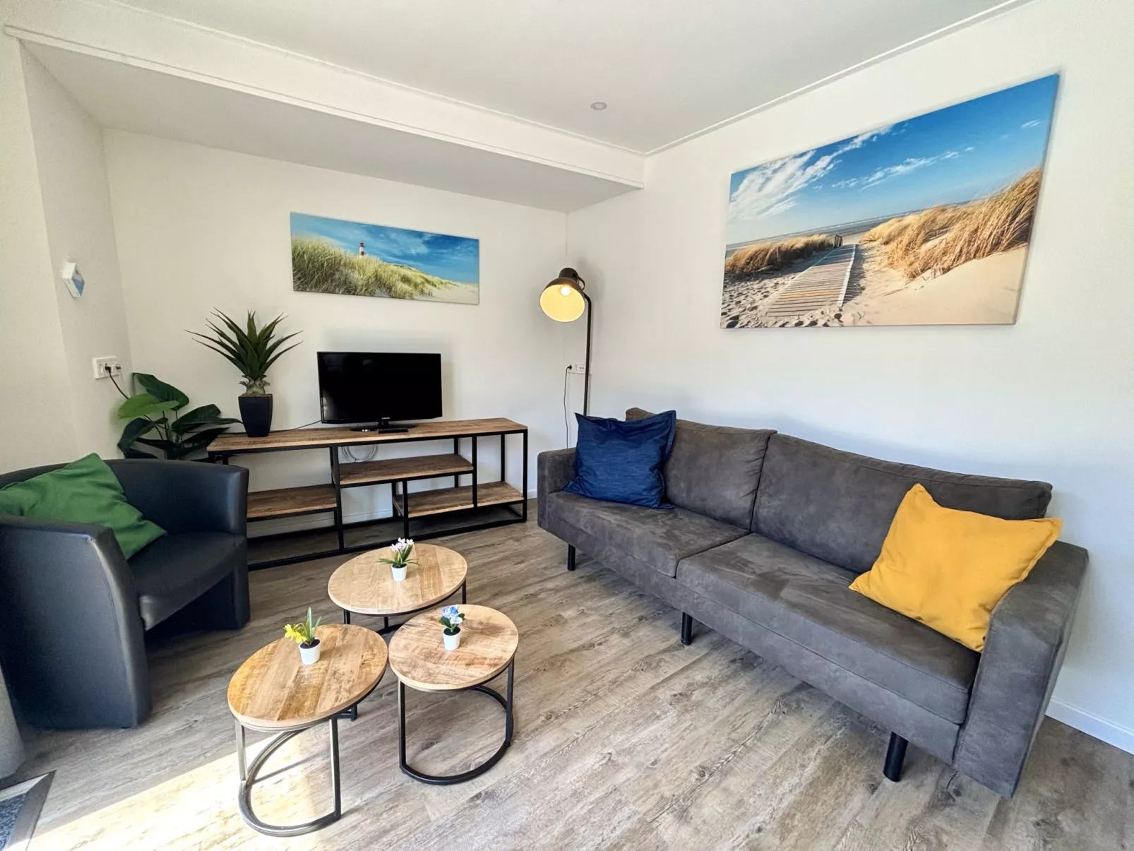 Beach House Westkapelle 105.1