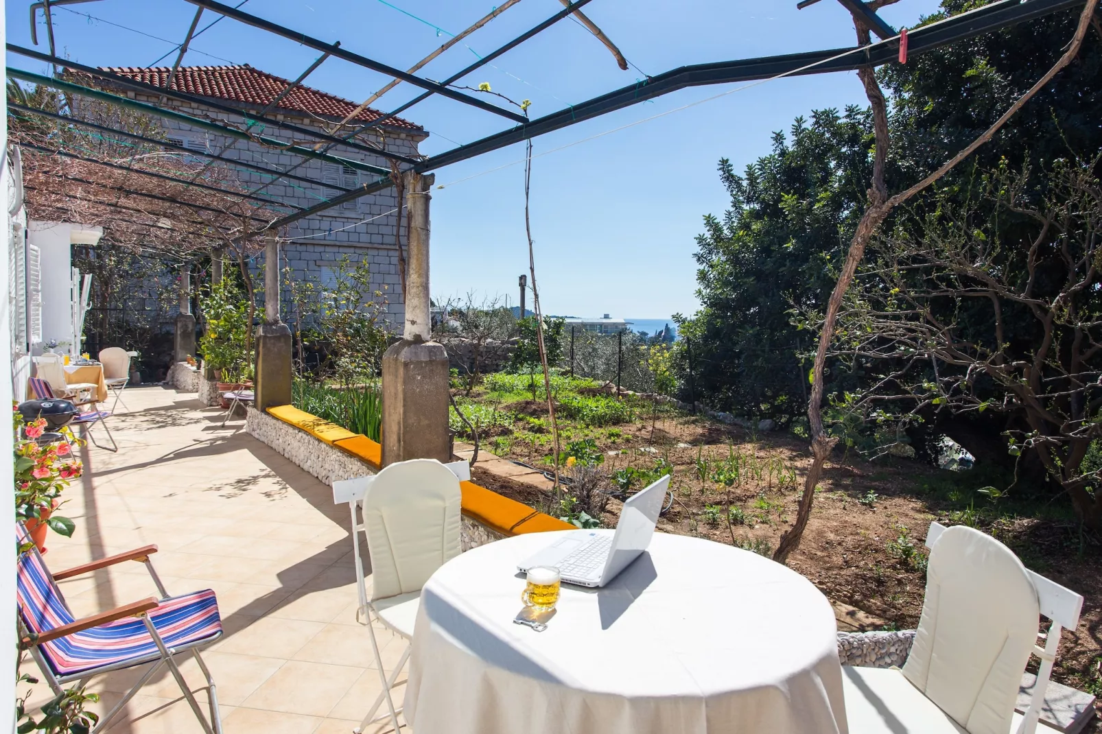 Apartments Ljubimir - One-Bedroom Apartment with Shared Terrace - Bambo