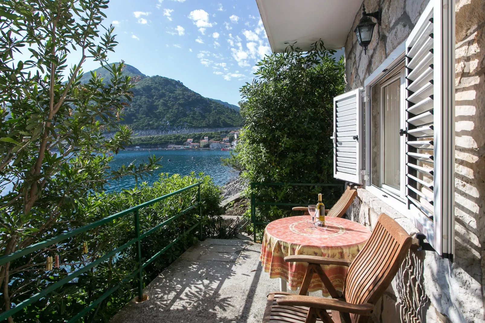 Apartments Anelić- One Bedroom Apartment with Terrace and Sea View A3