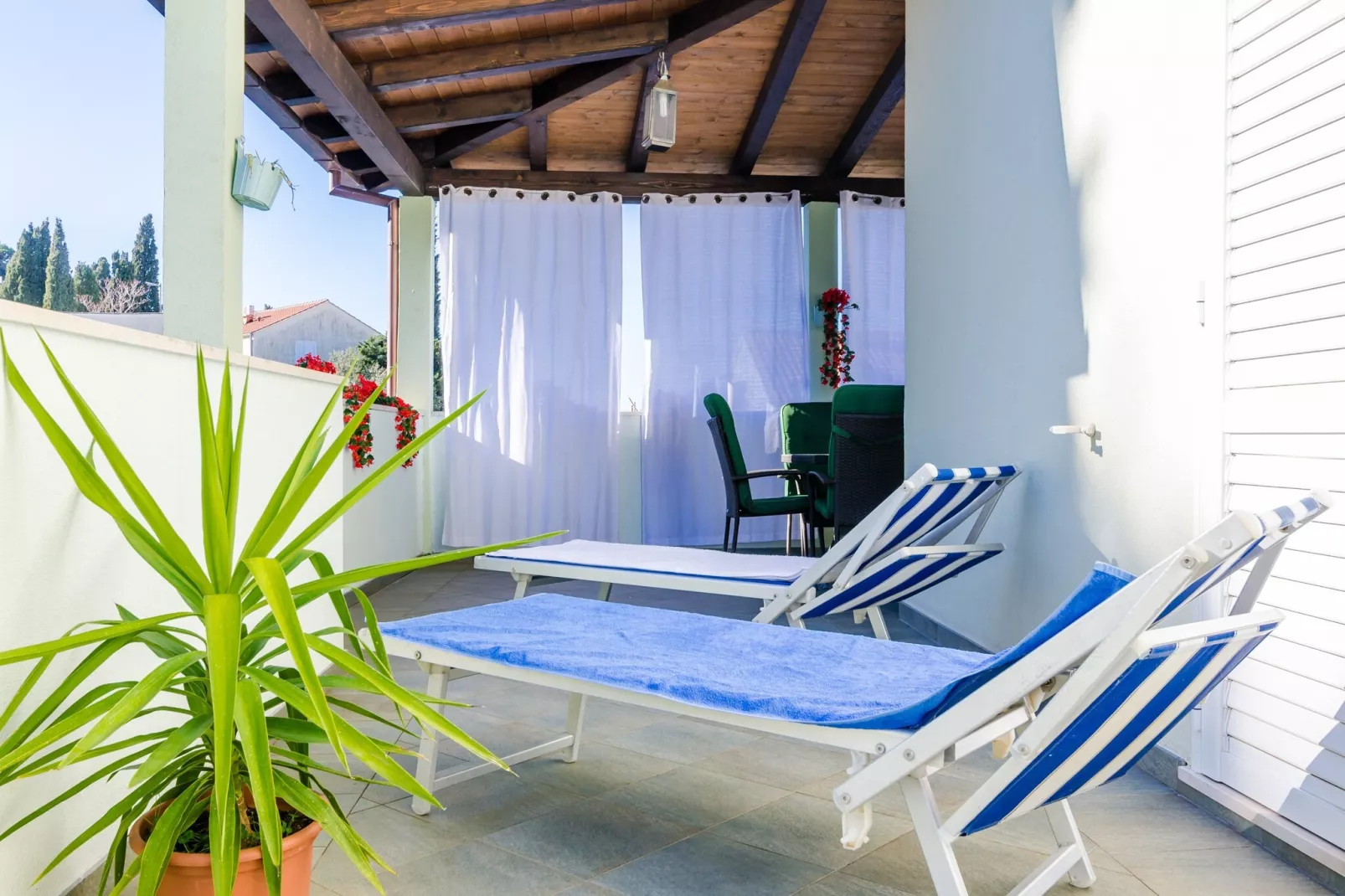 Apartment Villa Mikica - Four Bedroom Duplex Apartment with Terrace and Partial Sea View