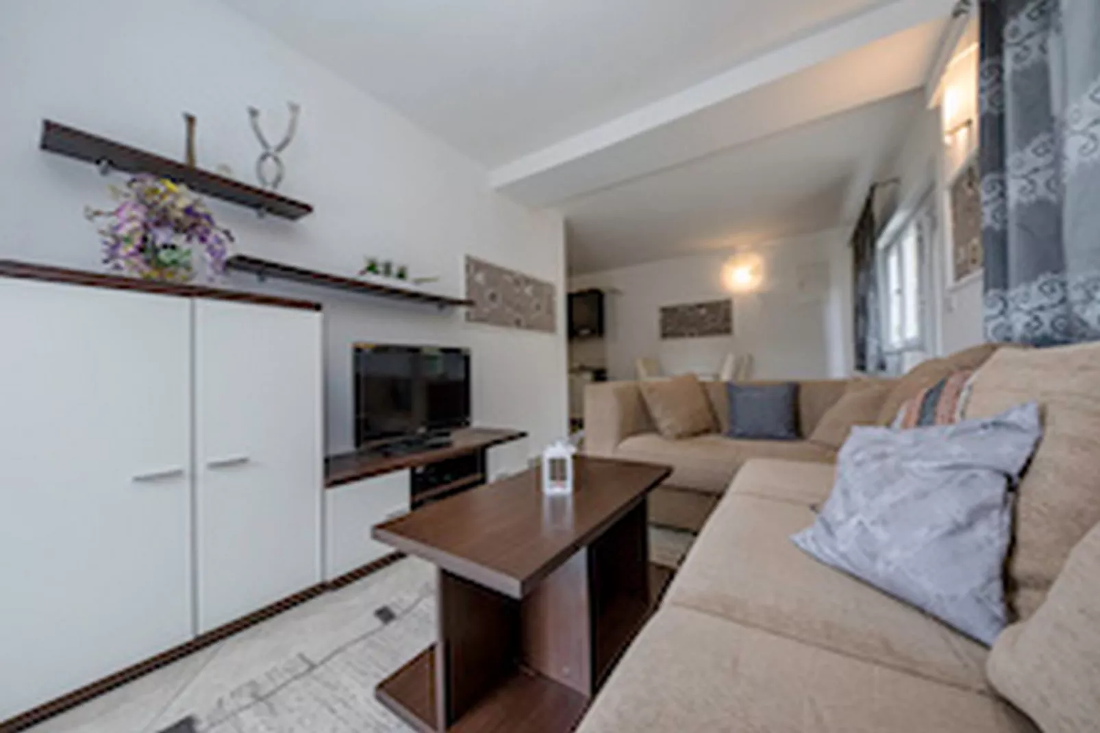 Apartments & Rooms Green Bay - One Bedroom Apartment with Terrace (APP 8)