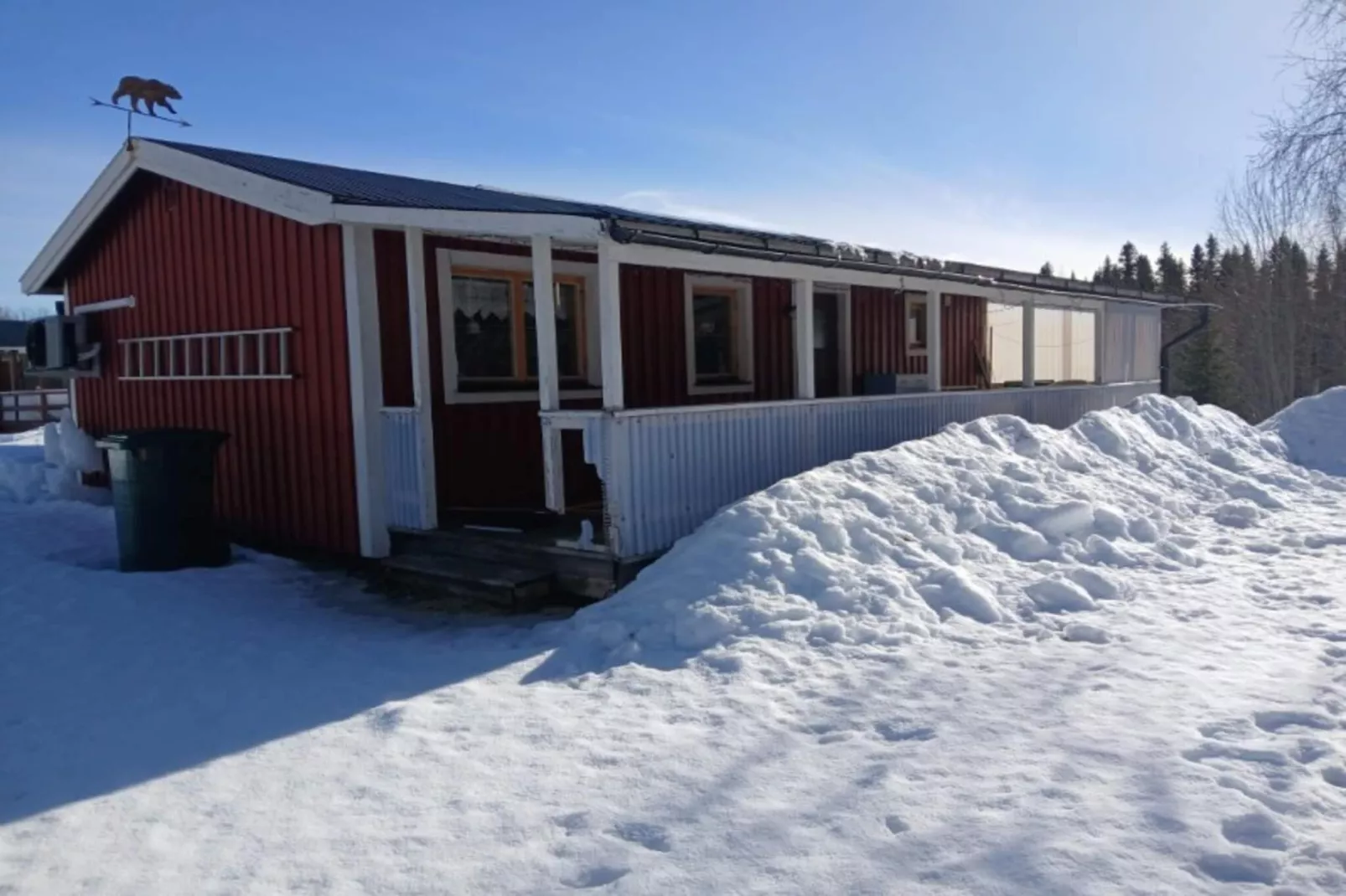 Gemütliche Hütte am See Gardsjon Lidsjoberg