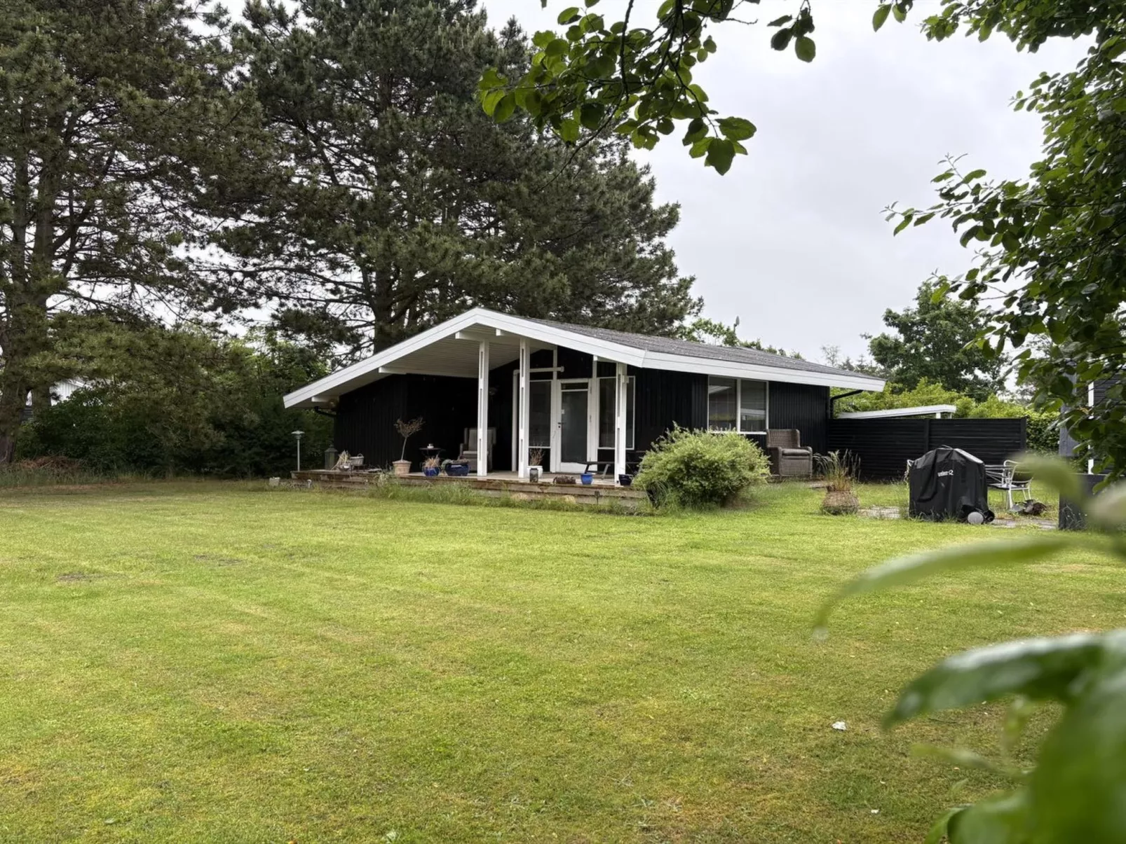 "Clausina" - 3.8km from the sea