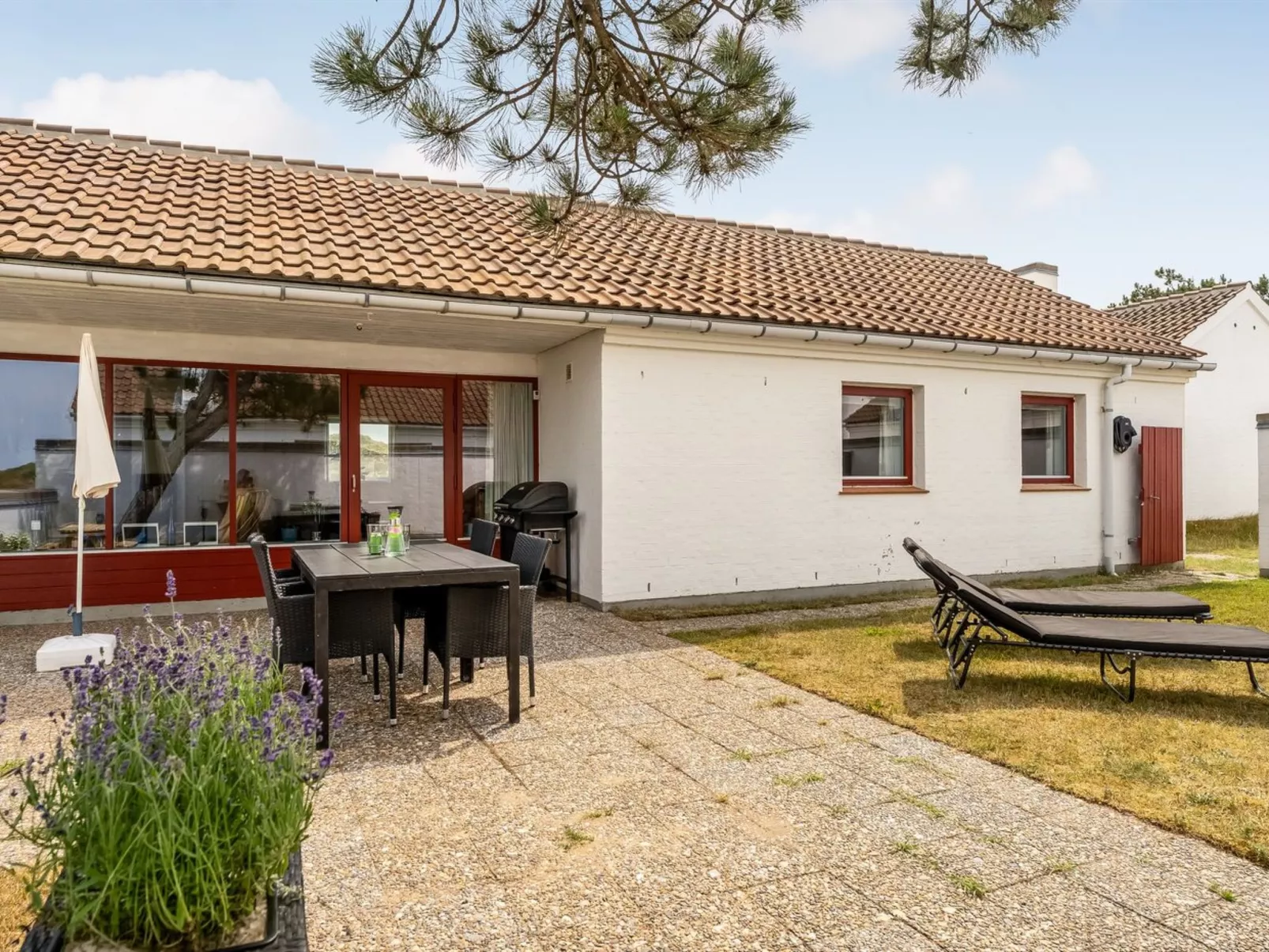 "Aike" - 1km from the sea