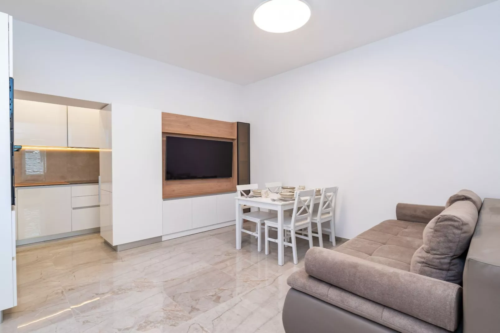 Apartment Nikolica - Two Bedroom Apartment with Terrace