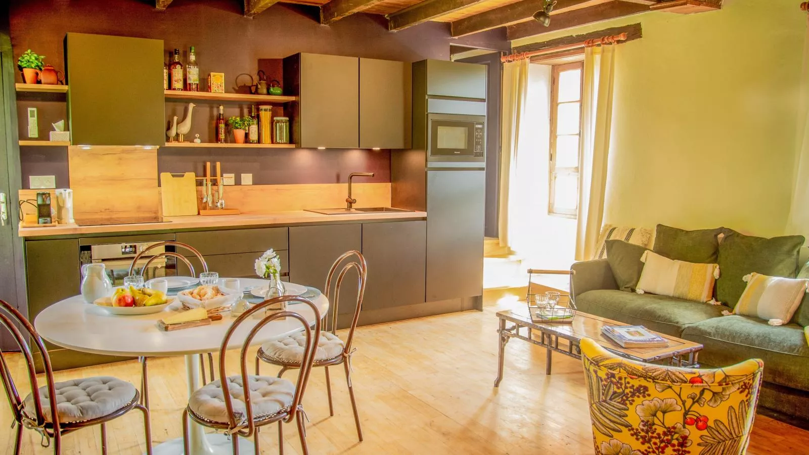 Les Follets-Living room