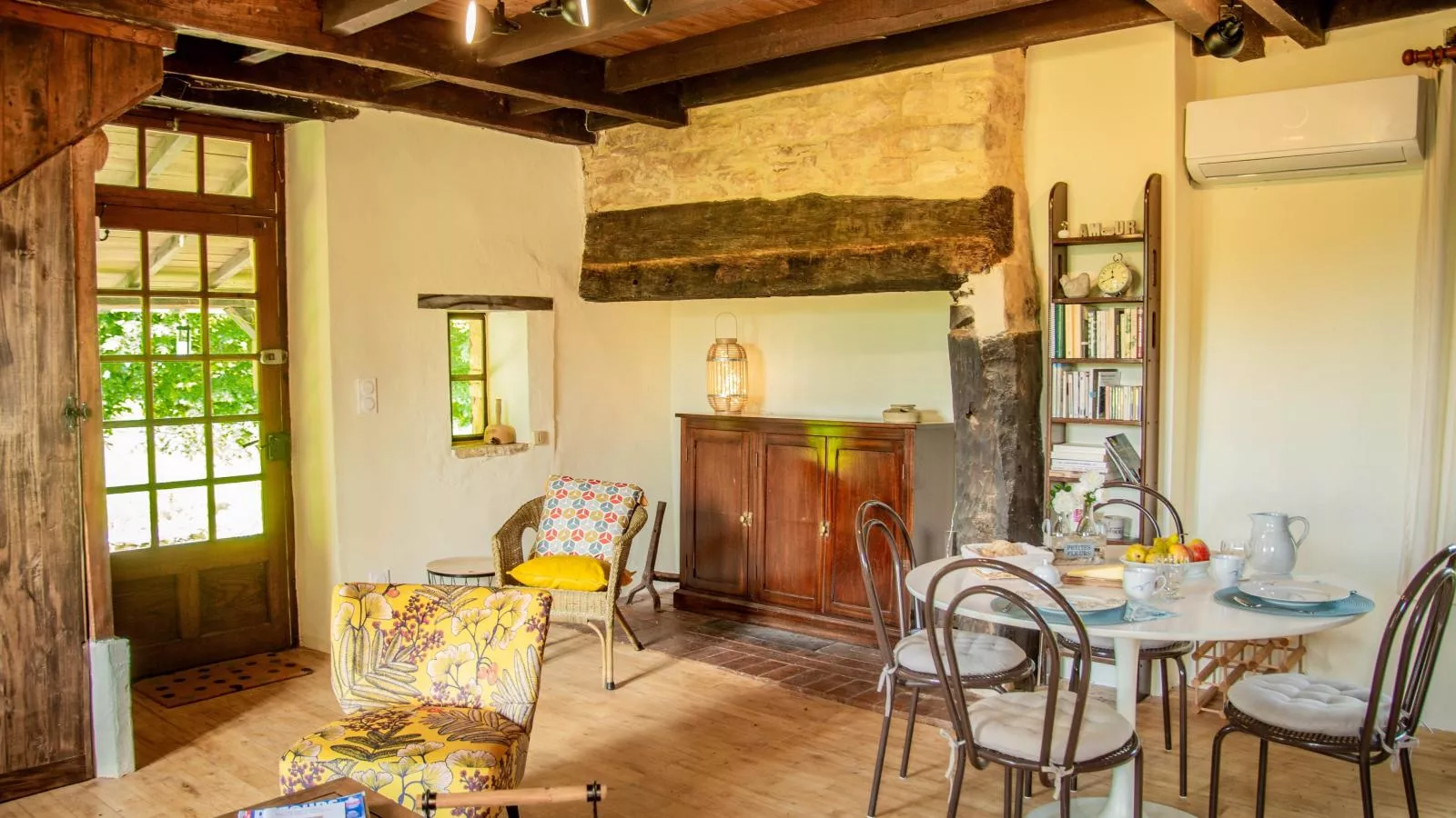 Les Follets-Dining room