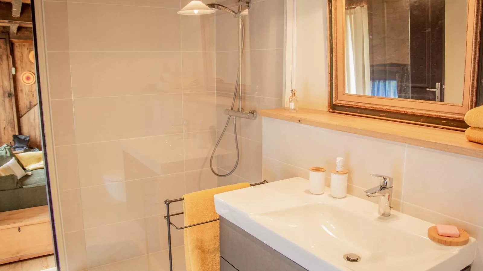 Les Follets-Bathroom