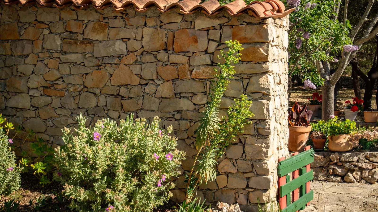 La Bergerie-Gardens in summer