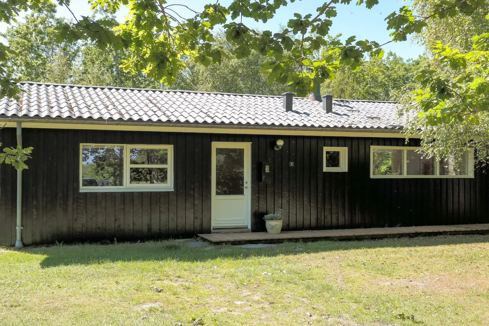 6 person holiday home in Brovst-By Traum