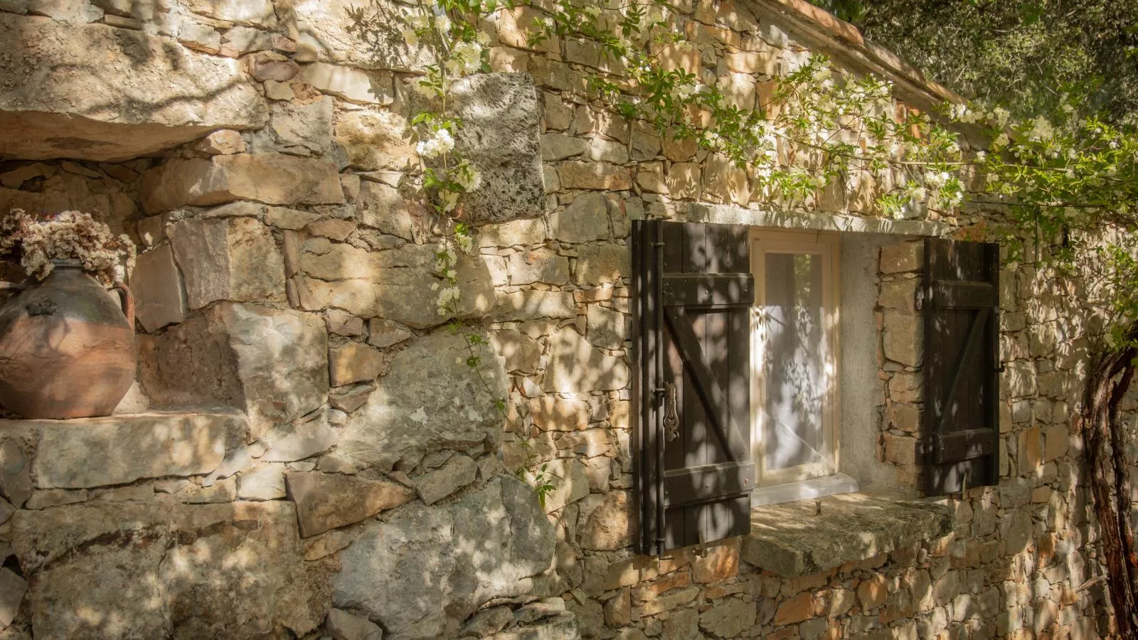 La Bergerie-Exterior in summer
