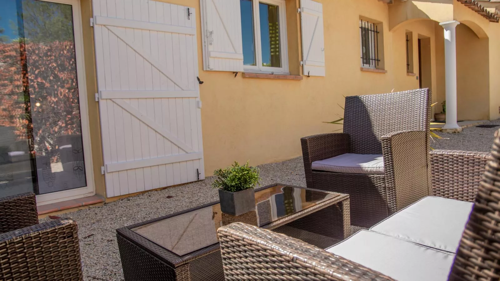 Loustalet Plus-Exterior summer