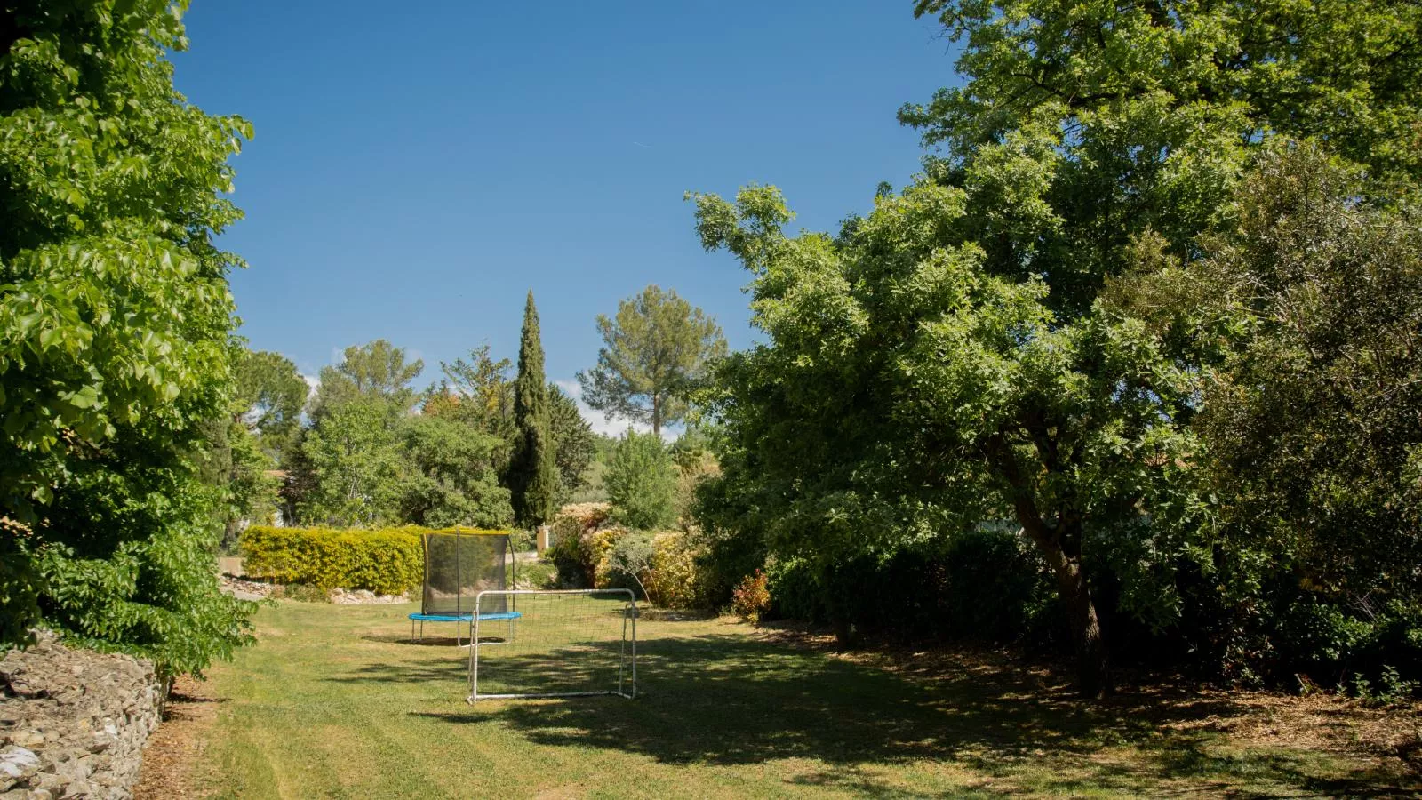 Loustalet Plus-Gardens summer