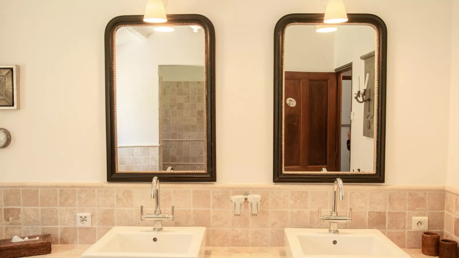 Le Mas Romarin-Bathroom