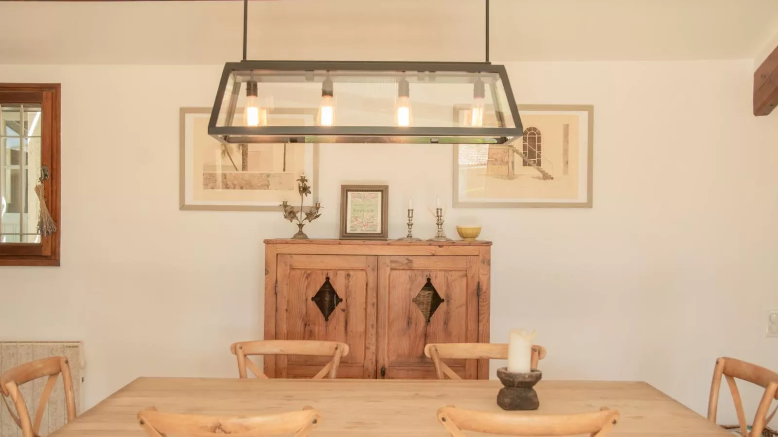 Le Mas Romarin-Dining room