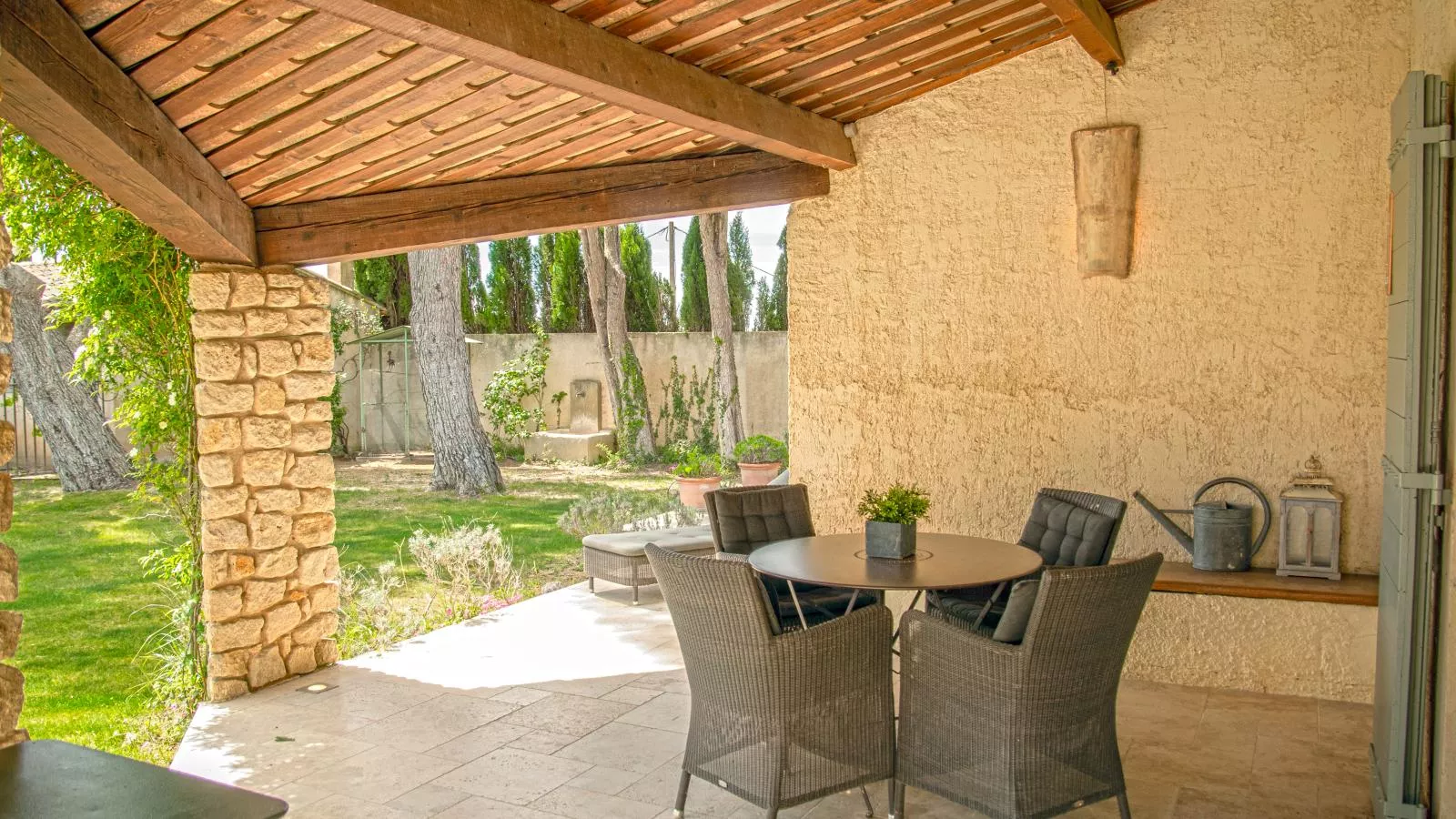 Le Mas Romarin-Terrace balcony