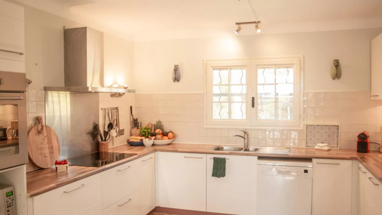 Villa Cantirane-Kitchen
