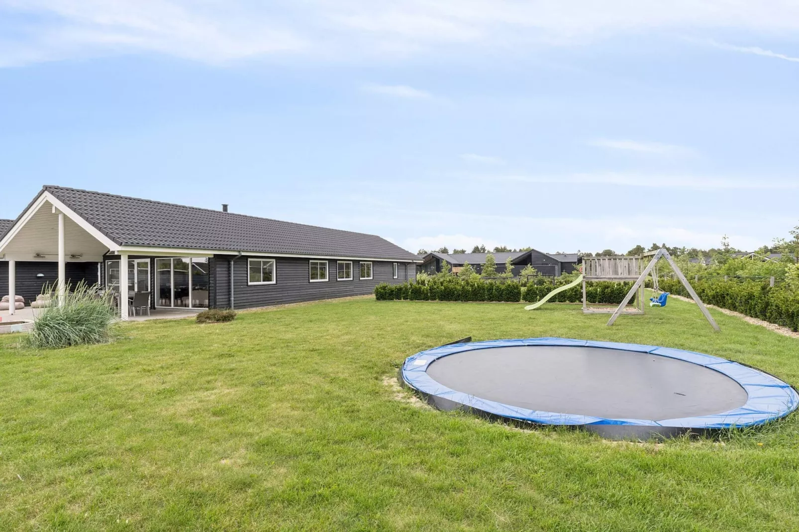 Luxury Retreat with Pool - By Traum Ferienwohnungen-Outdoor