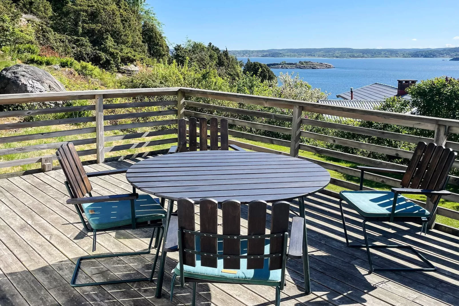 4 person holiday home in Höviksnäs