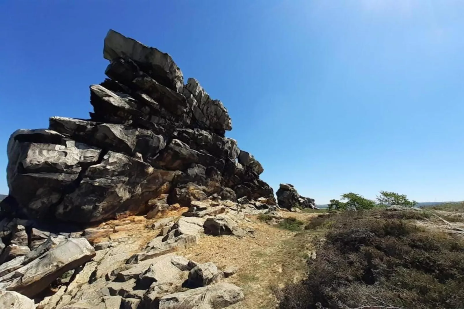 Opperode-Areas within 20km in summer