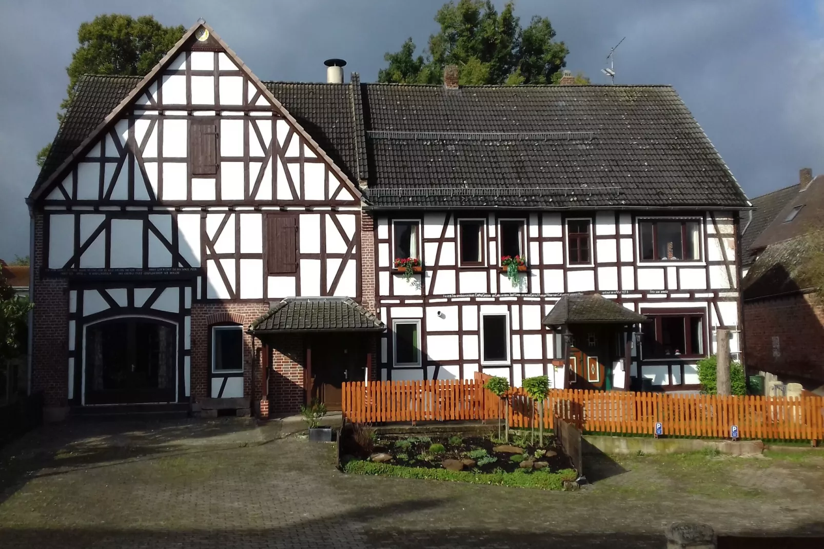 Ober-Waroldern-Außenbereich Sommer