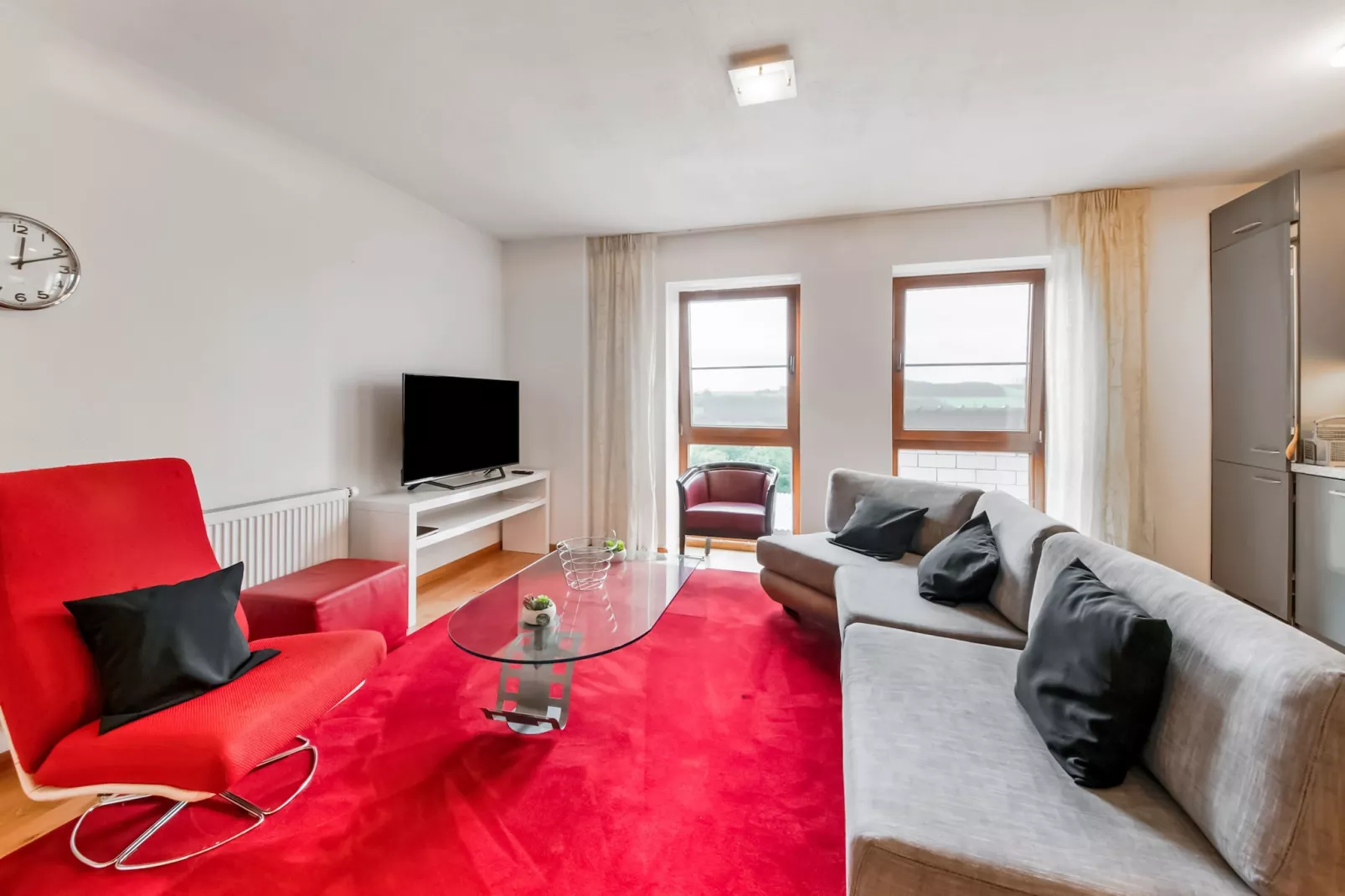 The Four Seasons-Living room
