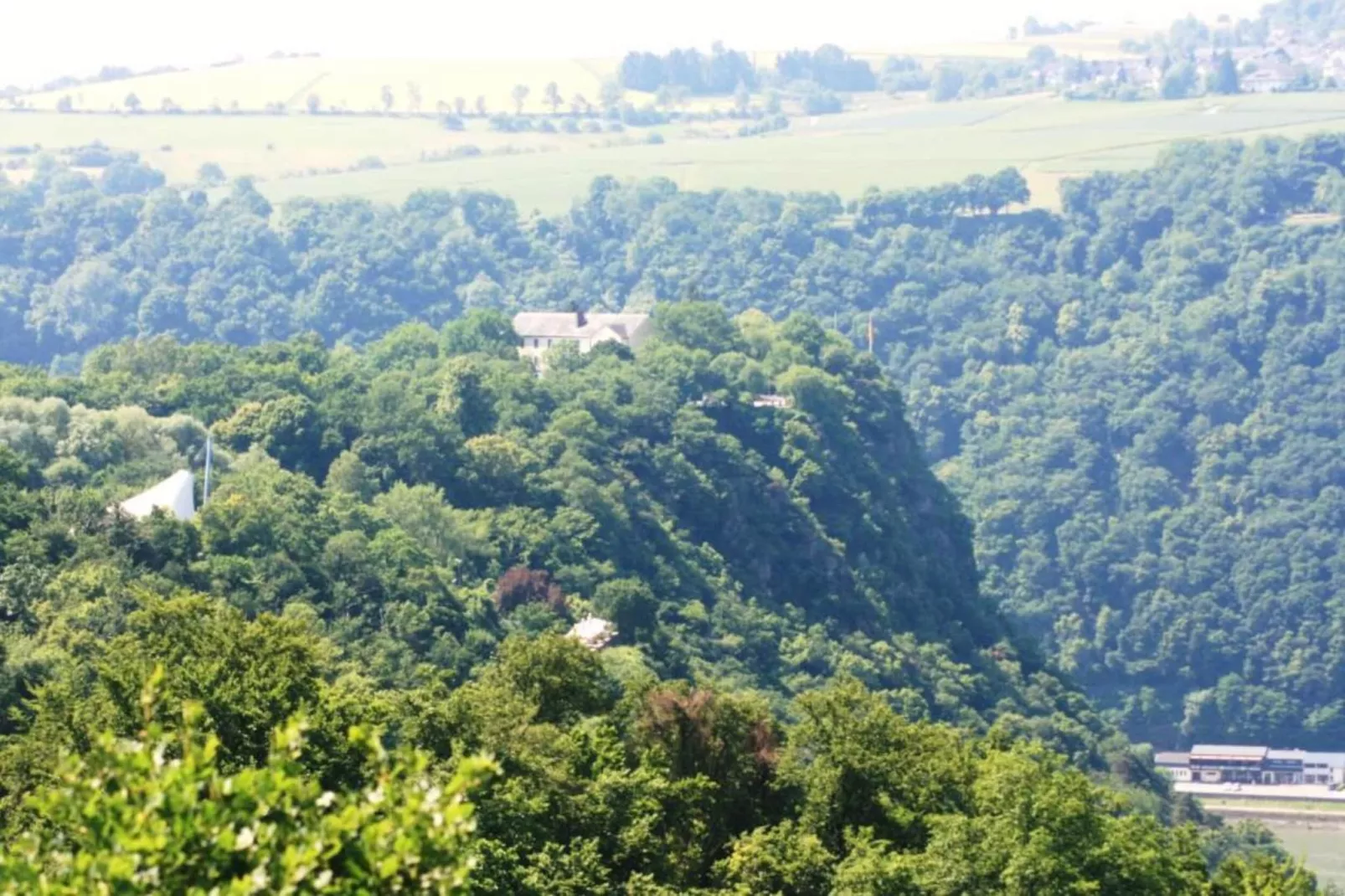 Ferienhaus und Bar St Goarshausen in der Loreley-Gebiete Sommer 5 km
