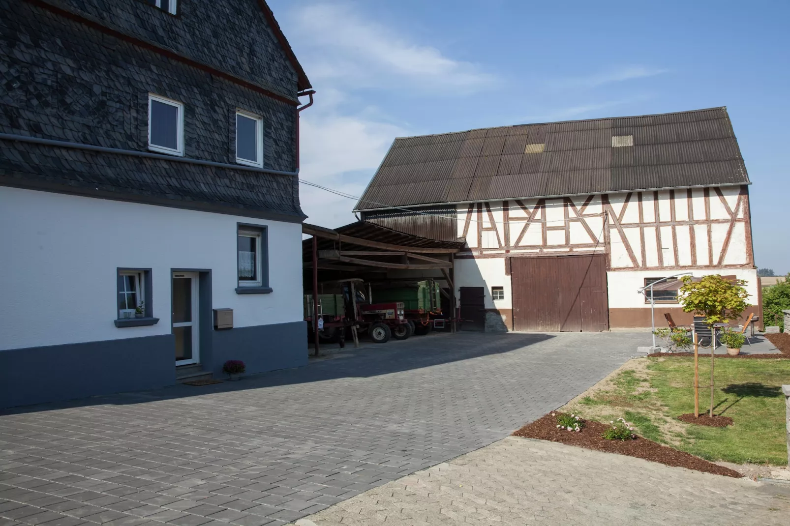 Ferienhaus Irmgard-Außenbereich Sommer