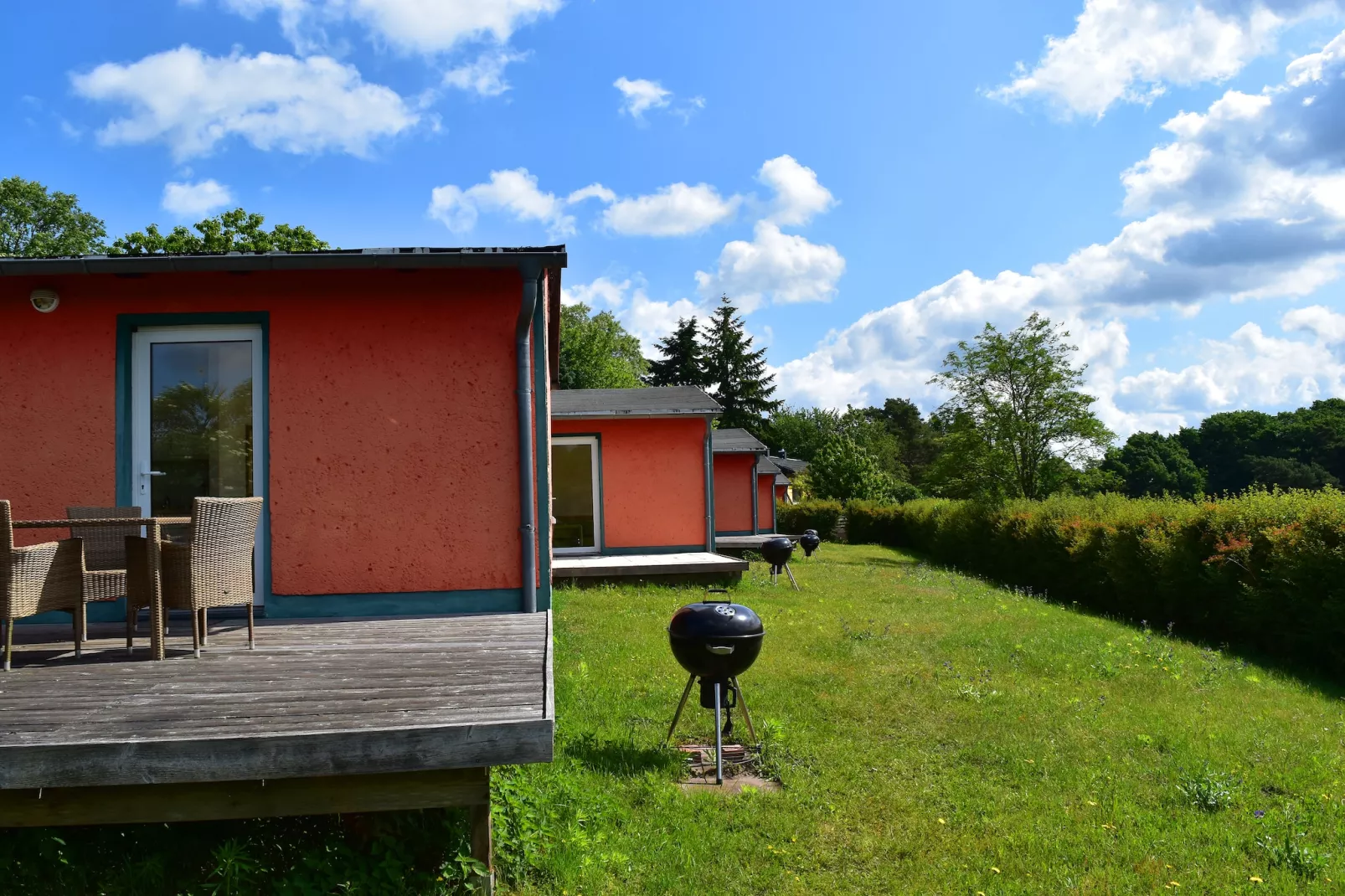 Ferienhäuser Inselblick / Ferienhaus 1 60 qm-View in summer