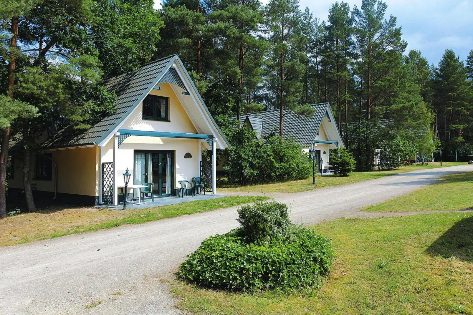 Doppelhaushälfte Typ 1 45 qm-Exterior in summer