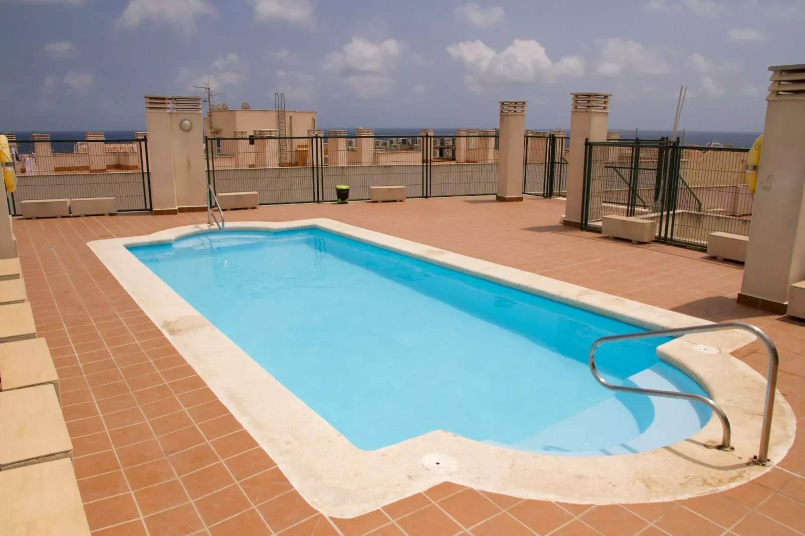 Piso en Garrucha-Swimming pool