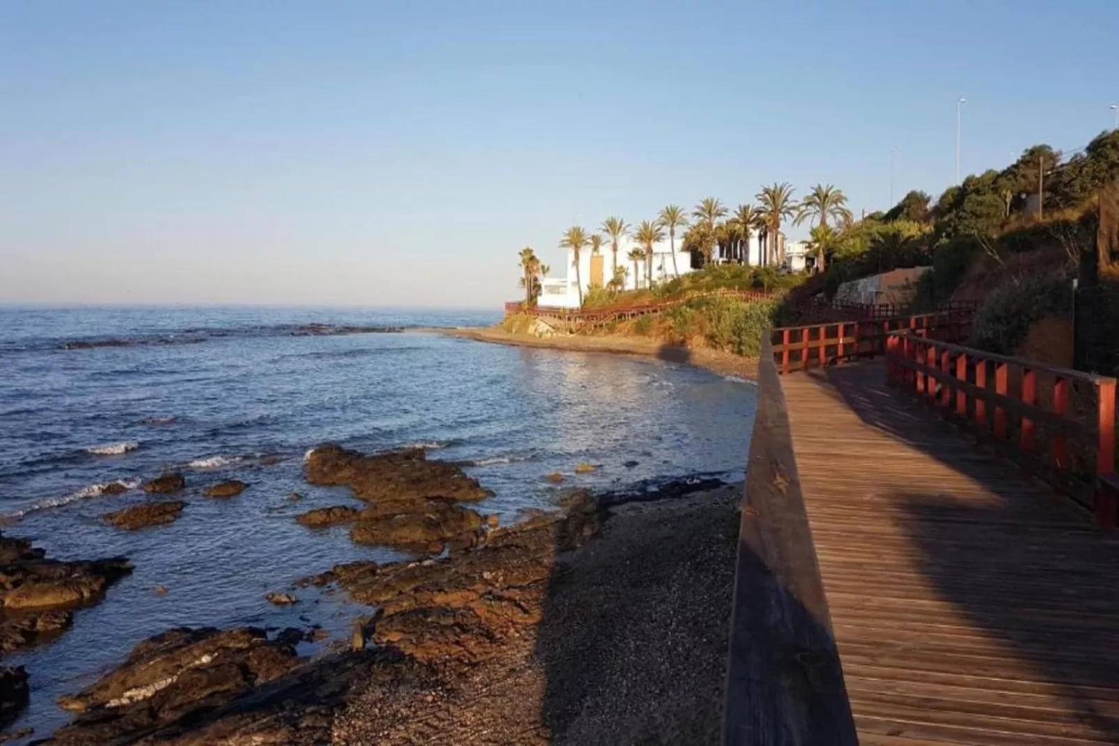 Miraval-Areas within 20km in summer