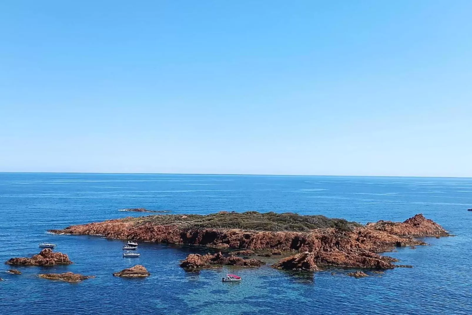 Villa Convivium Anthéor-Areas within 1km in summer