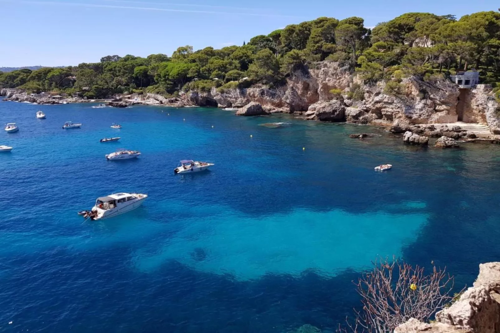 Bel Azur-Areas within 20km in summer