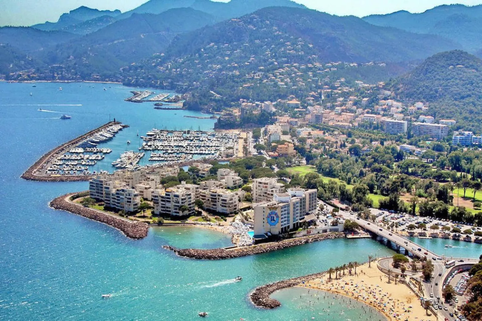 Carré Marine 2-Areas within 20km in summer