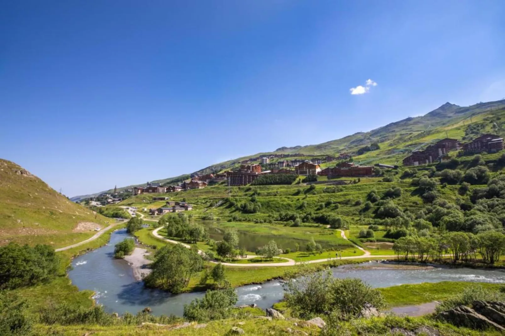 Le Coeur des Loges 3-S4v-Areas within 20km in summer