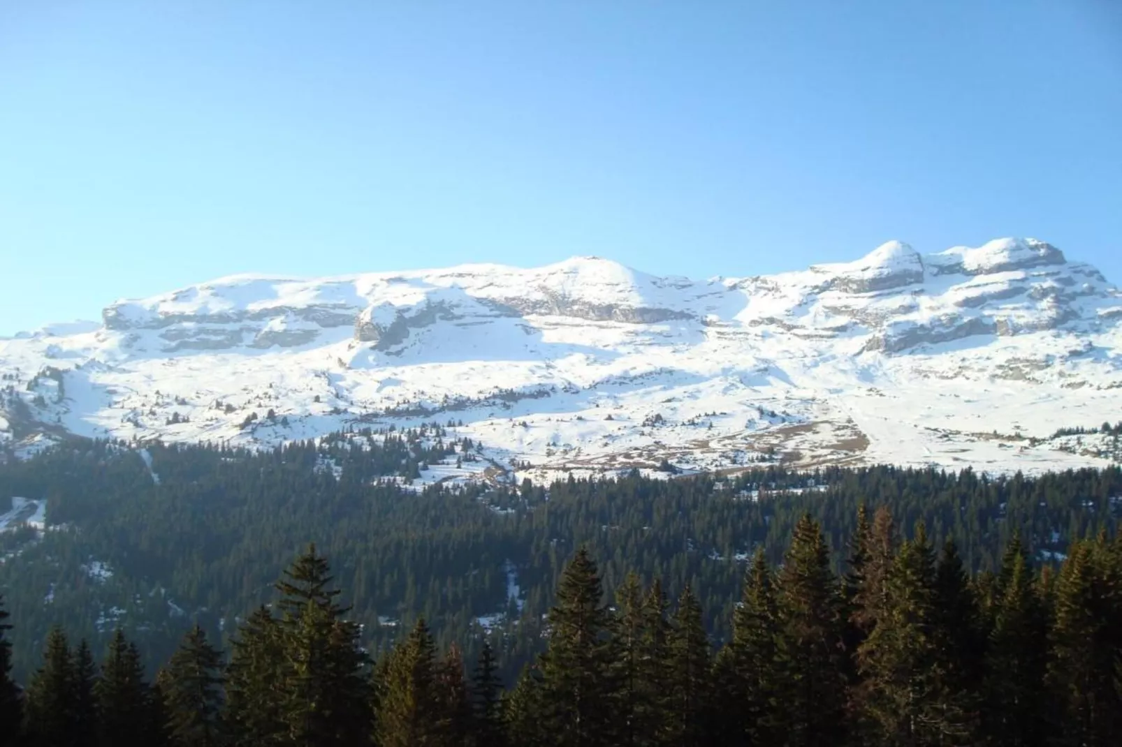 Les Portes du Grand Massif 2-Area winter 1km