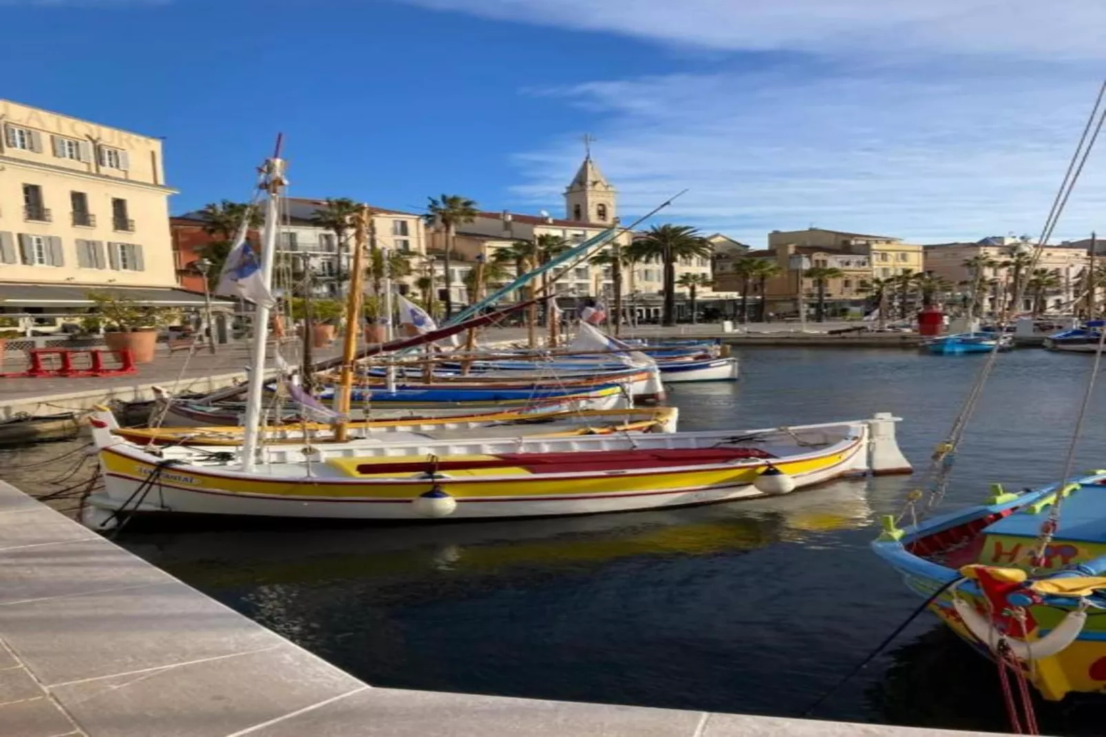 Provencal-Areas within 20km in summer